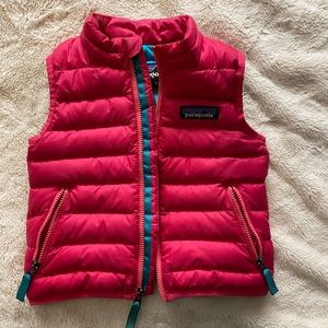 6-12m Patagonia down vest